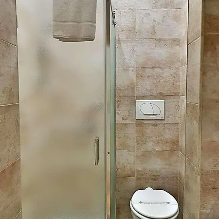 Gisira 4*